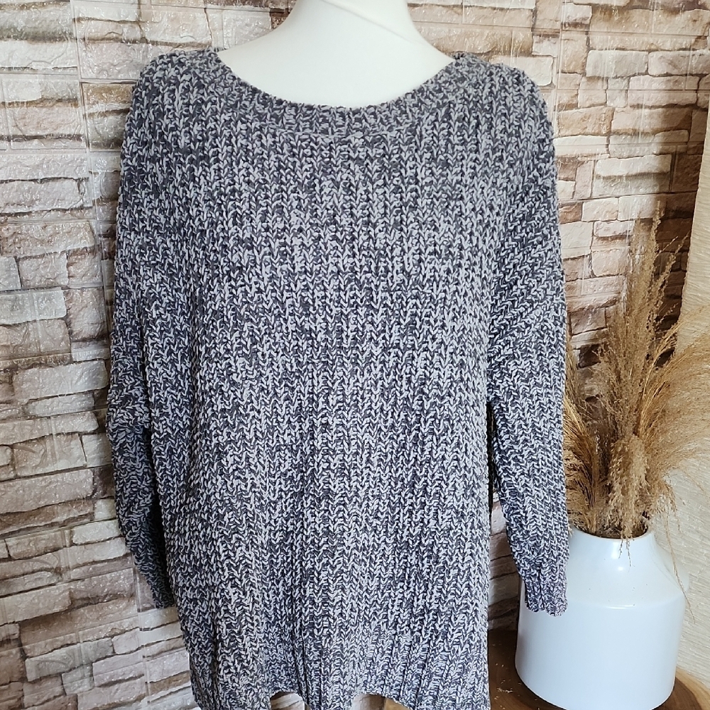 American Eagle Dark Gray Knit Sweater